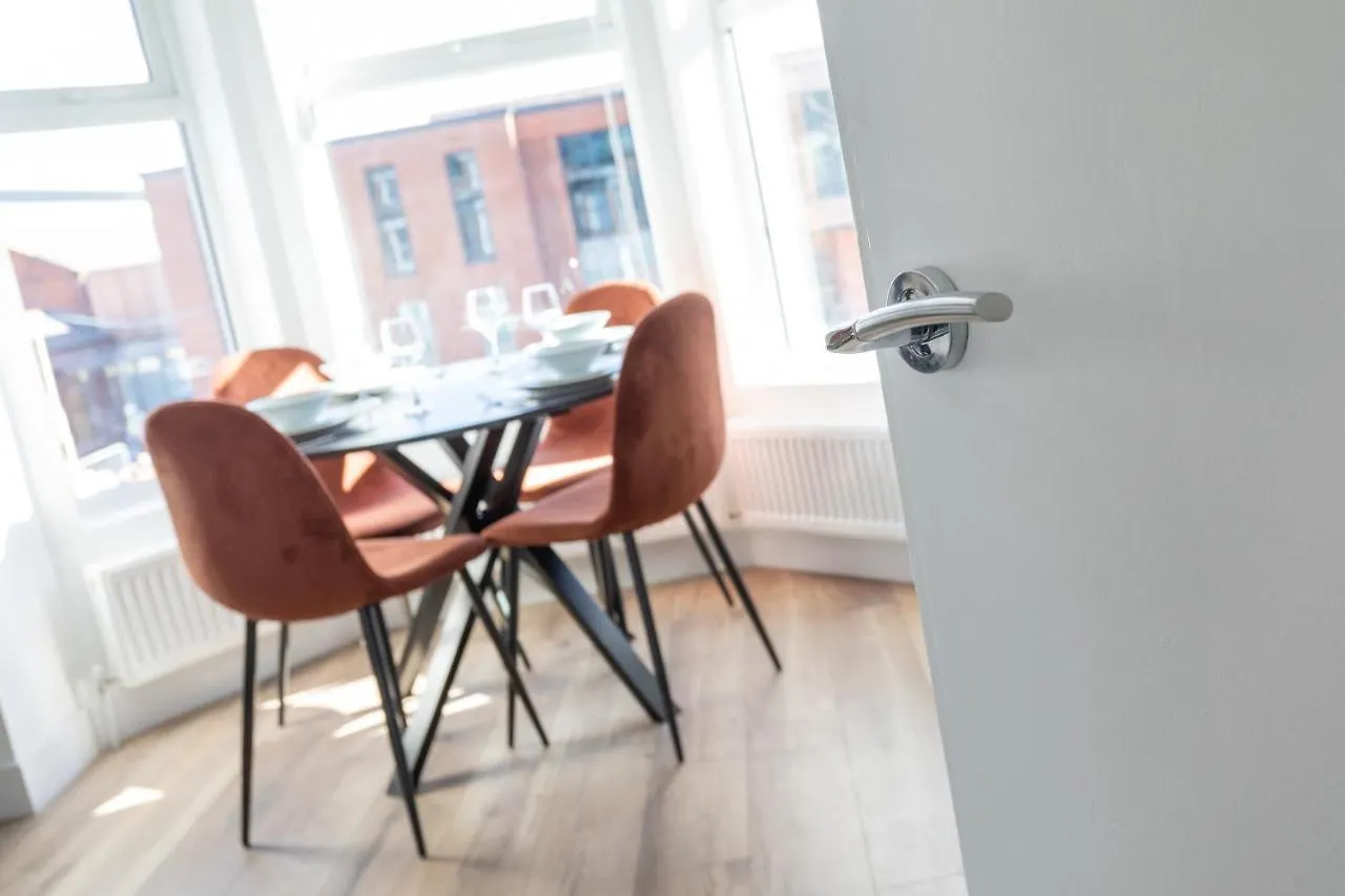 Eastside Capital Apartments 벨파스트 영국