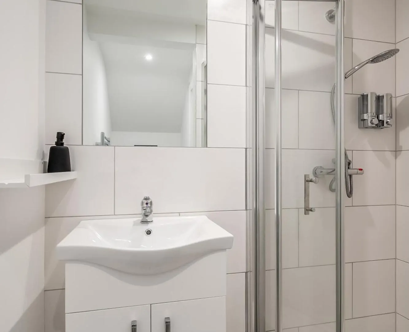 Eastside Capital Apartments 벨파스트 영국